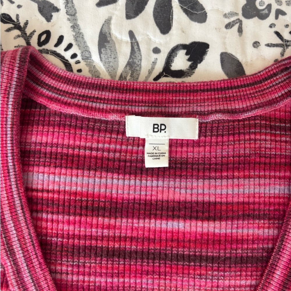 Pink and Red Striped Button-Up Crop Top - Picture 2 of 3